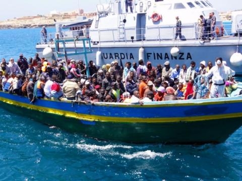 Ondata di migranti salvati da Ong