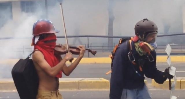 Chloé Lauvergnier (@clauvergnier) | Twitter - twitter.com