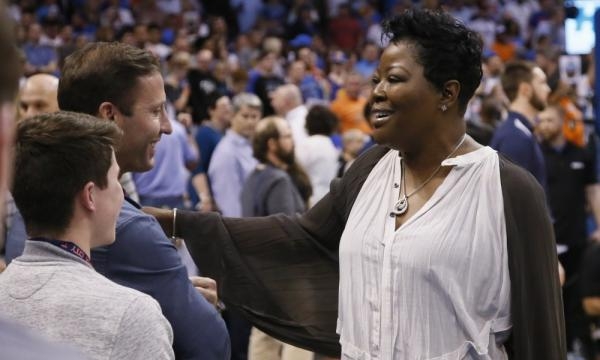 Kevin Durant's mom had the perfect response to the 'vicious ... - usatoday.com