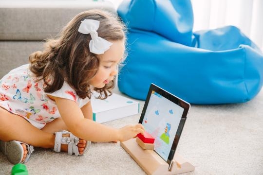 The game is intended for children as young as two or three. / Photo via Hugo Ribeiro, used with permission.