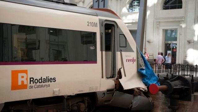 Las imágenes del accidente de tren en Barcelona ... - cnn.com