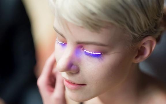Fashion of the future: interactive led f lashes.lashes . scienews.com