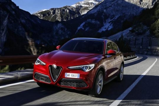 MILANO DESIGN WEEK” APRE IL SIPARIO ALLA NUOVA ALFA ROMEO STELVIO ... - thefashioncolors.com