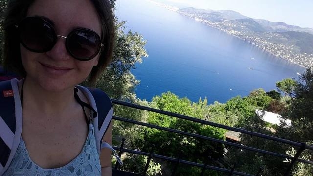 Andando verso Punta Chiappa, quasi a metà percorso