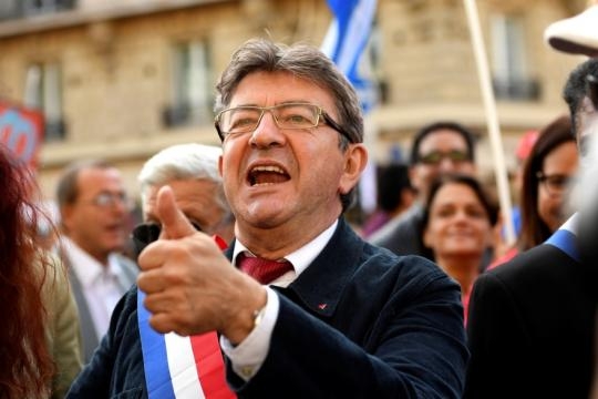 Mélenchon à Macron : 