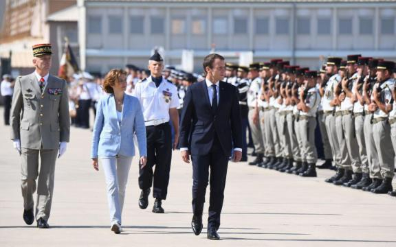 Macron à Istres : «Le budget de la Défense sera le seul augmenté ... - leparisien.fr