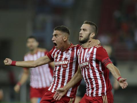Alcuni giocatori dell'Olympiakos Pireo.