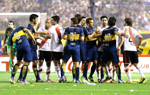 Boca Juniors e River Plate empatam clássico marcado por violência ... - globo.com