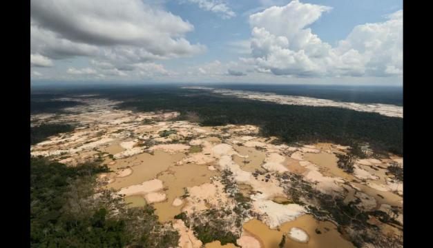 Deforestación por minería ilegal en Madre de Dios. Foto: agencia Andina.