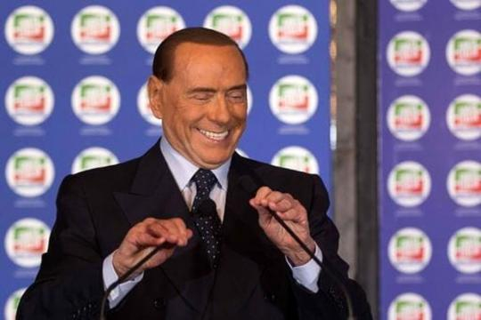 Pensioni minime a 1000 euro al mese, la promessa di Berlusconi