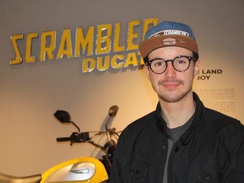 Con una Ducati Scrambler Desert Sled prova il giro del mondo in ... - panorama-auto.it