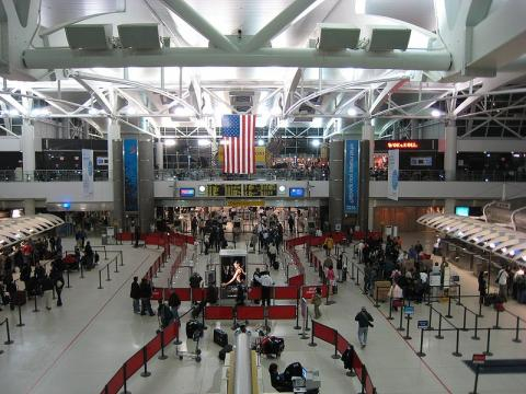 JFK Airport, Terminal 1, New York (Image courtesy – Doug Letterman, Wikimedia Commons)