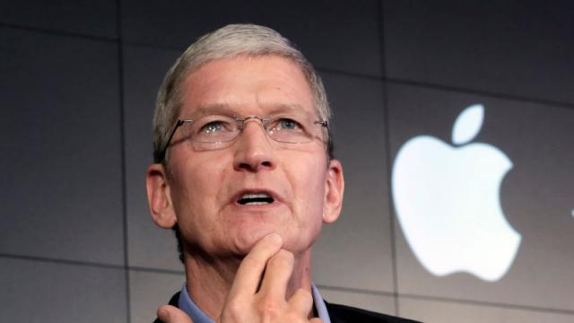 Tim Cook Ceo di Apple ha presentato numeri record per lo scorso trimestre.