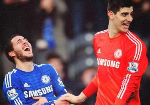Thibaut Courtois fait un appel du pied à Eden Hazard