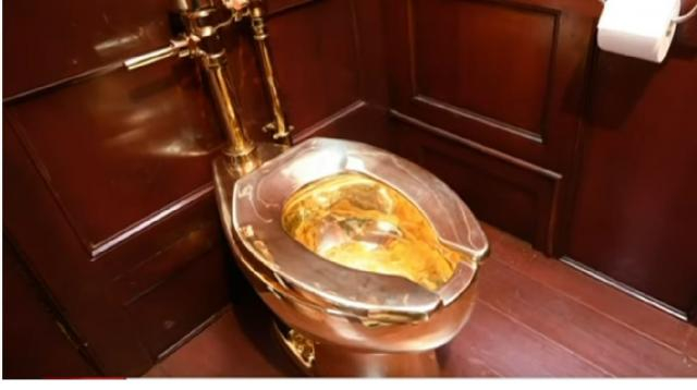 Solid gold toilet stolen from Blenheim Palace. [Image source/Sky News Australia YouTube video]