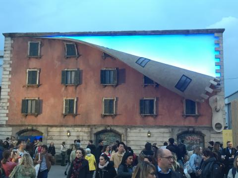 Iqos World di Philip Morris International