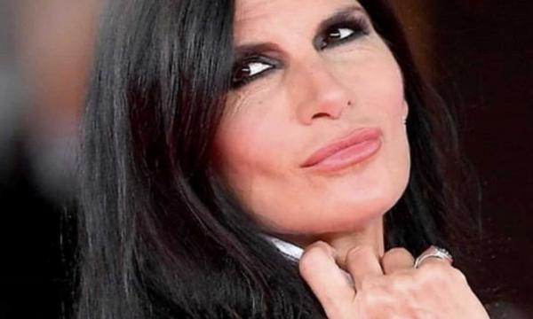 La vera mamma del finto figlio adottivo di Pamela Prati, a Live, non è la D'Urso