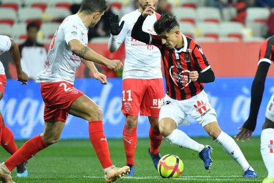 OGC Nice : La valeur marchande de Youcef Atal monte en flèche ... - footalgerien.com