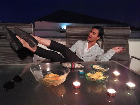 Une soirée sur Tours loin des strass pour le mannequin parisien.