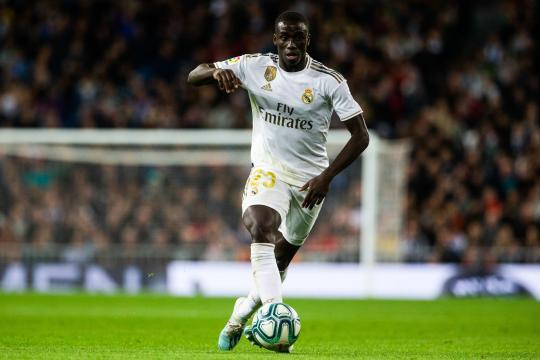 Ferland Mendy durante un partido de liga