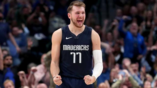 Doncic se ha convertido en el ídolo de los fans de Dallas Mavericks desde su llegada.