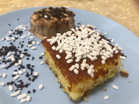 La torta al cocco e yogurt senza glutine.