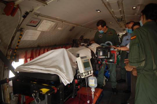 La UMAER ha sabido compartimentar los aviones de evacuación para aprovechar el espacio y transportar a enfermos de Coronavirus sin riesgo