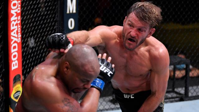 Stipe consiguió su cuarta defensa del título completo