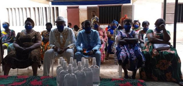 Les Bayam Sellam ce 28 août 2020 au marché du Mfoundi (c) Odile Pahai