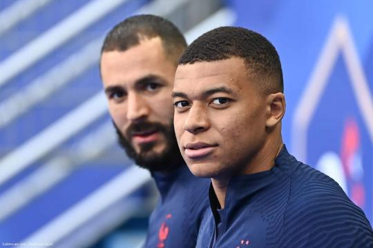 Mercato PSG : Mbappé au Real Madrid, la presse espagnole insiste - topmercato.com