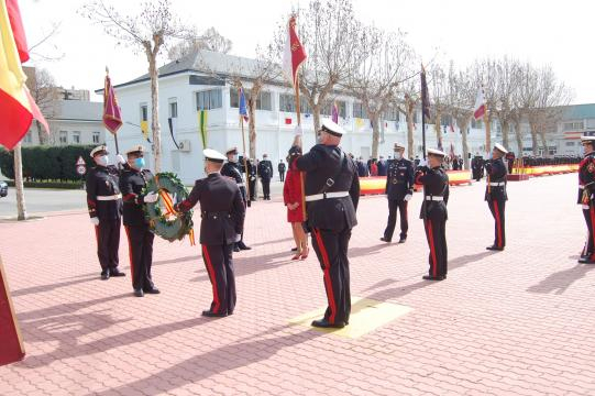 El homenaje a los caídos tuvo un especial recuerdo a las víctimas por COVID-19