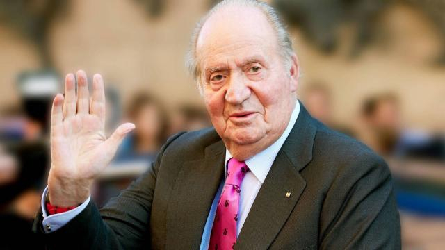 L'ex re di Spagna, Juan Carlos I, 82 anni, è centro di uno scandalo per non avere dichiarato 100 milioni di euro consulenza (Foto Elconfidencial)