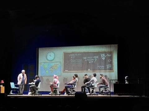 Ieri venerdì 4 febbraio è andata in scena al Teatro Augusteo di Napoli, la prima nazionale del nuovo spettacolo di Paolo Caiazzo