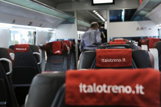 Italo assumo hostess e steward.