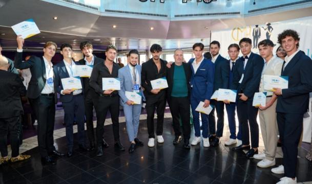 I concorrenti di Superbelli e Superbravi sezionati per sfilate dall'Agenzia Freestyle di Napoli. Foto di Carmine Andreocci