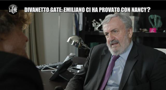 Divanetto Gate, Le Iene intervistano Michele Emiliano sulle presunte avances a Nancy Dell'Olio. © Immagine Mediaset